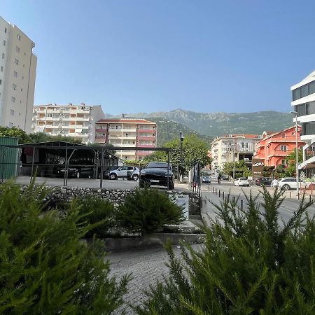 Apartments Zevs บุดวา ภายนอก รูปภาพ