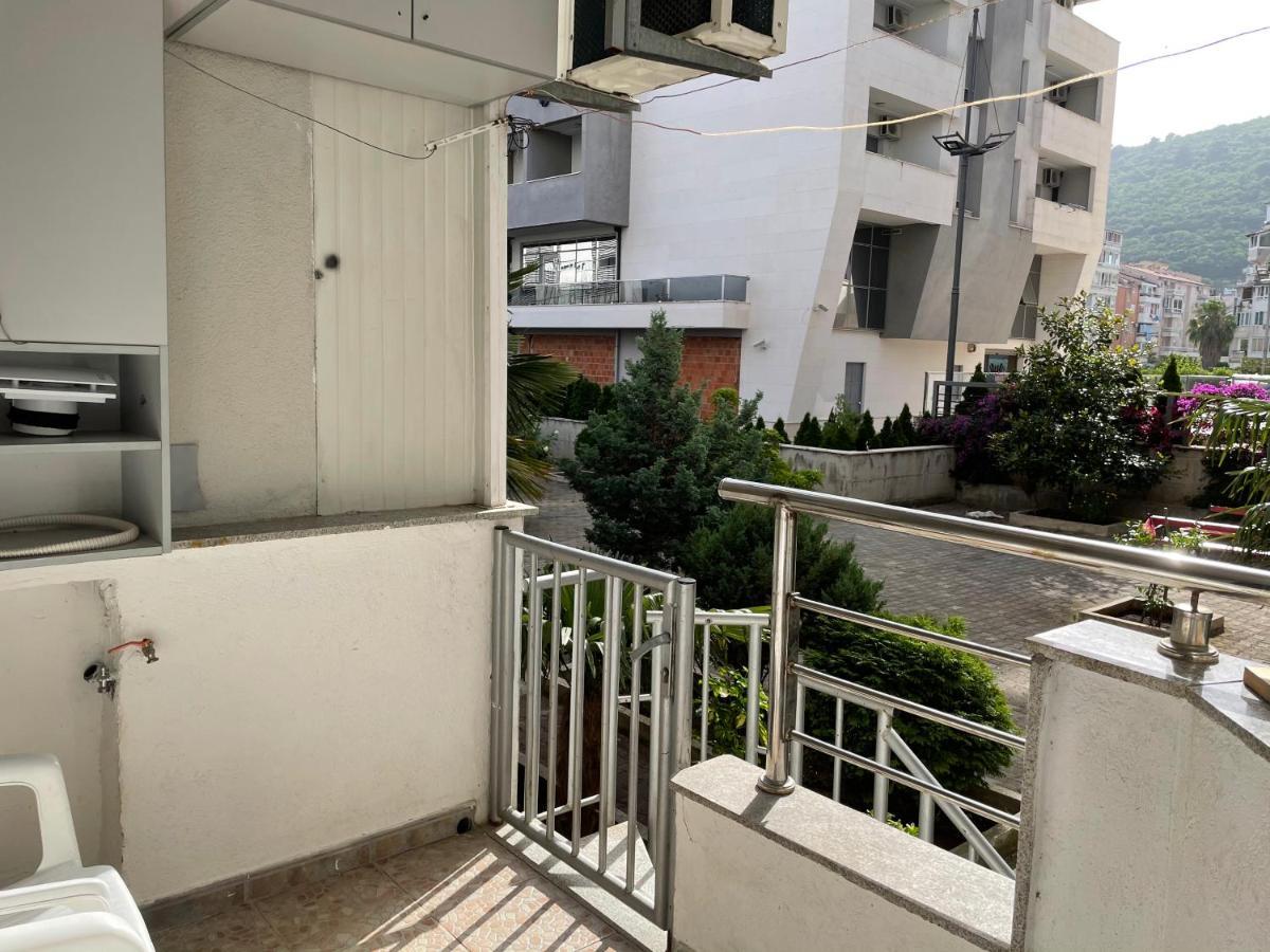 Apartments Zevs บุดวา ภายนอก รูปภาพ