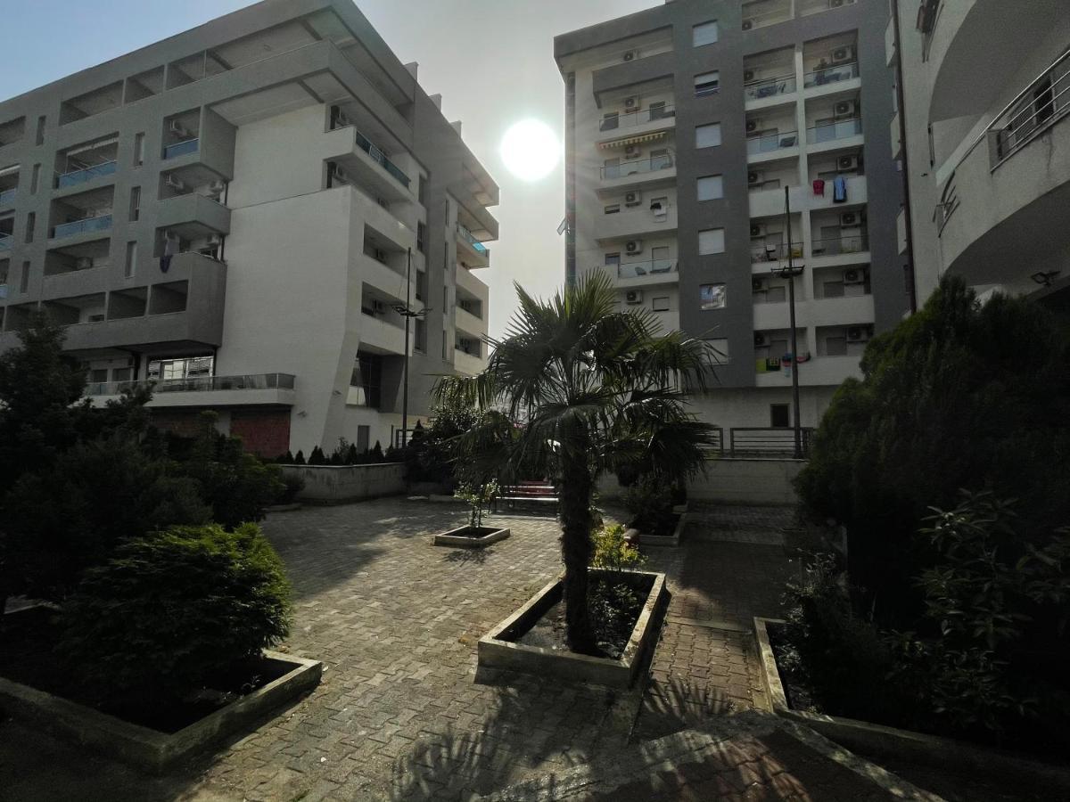 Apartments Zevs บุดวา ภายนอก รูปภาพ